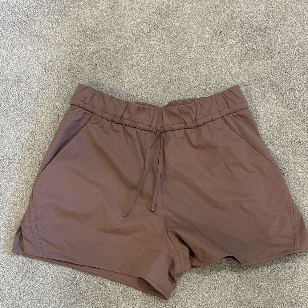 Lululemon Women’s Cinchable Waist High-Rise Woven Short 3.5 - Mauve Brown